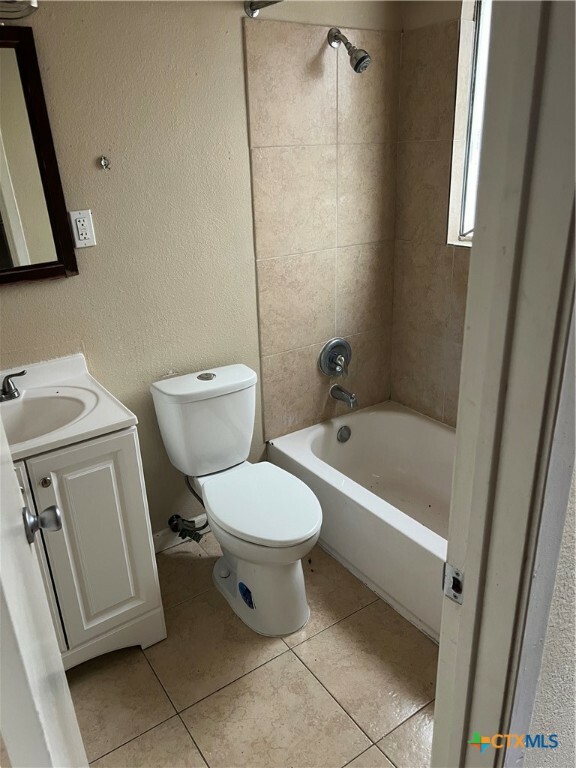 Property Photo: 915 S 15th Street TX 76522