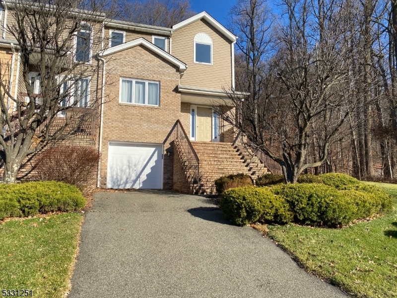 Property Photo:  22 Edgefield Dr  NJ 07950 