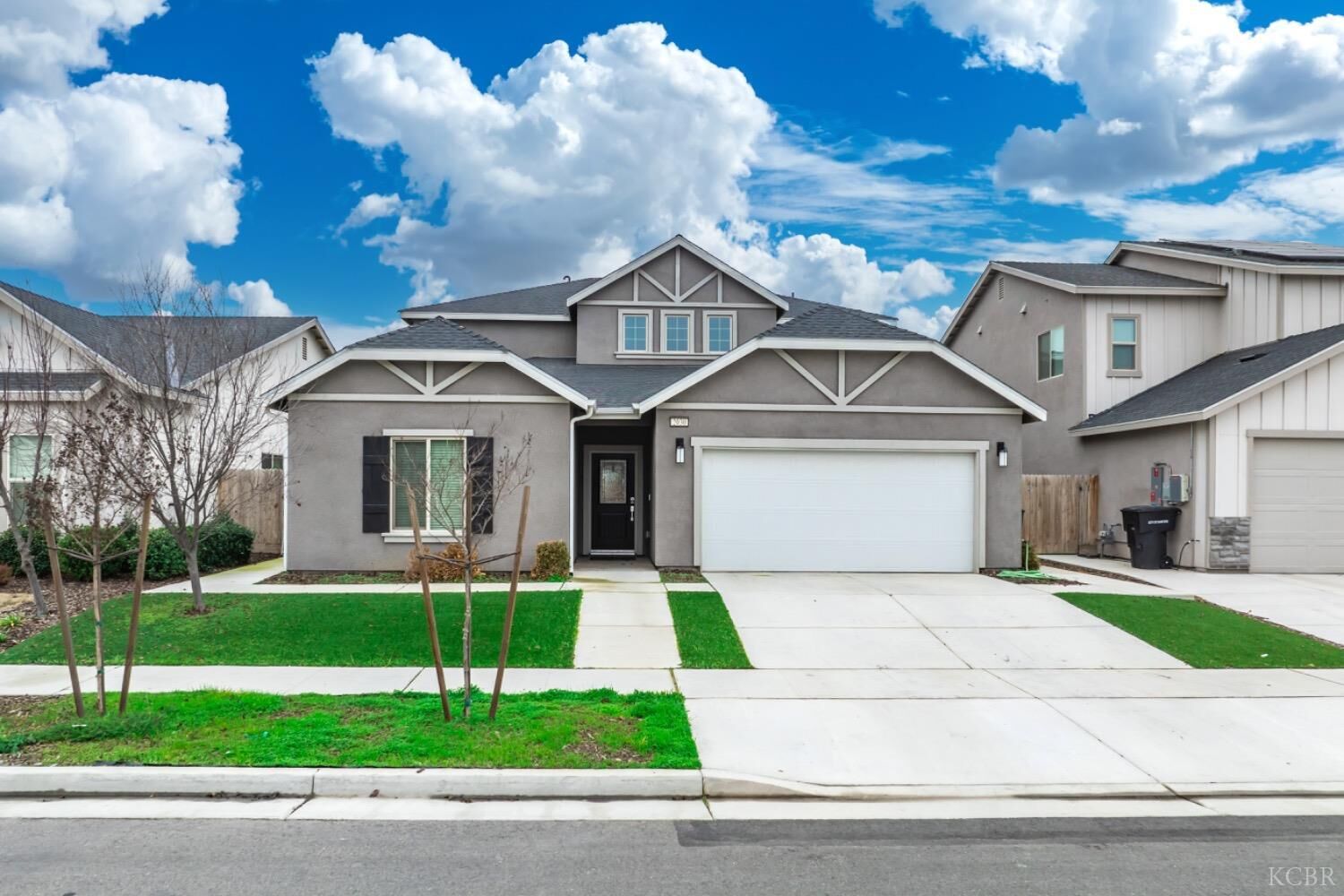 Property Photo:  2030 N Sherman Street  CA 93230 