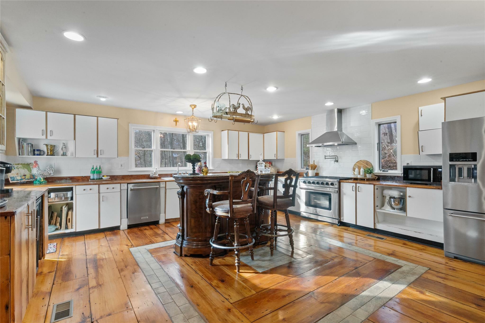 Property Photo: 62 Oscawana Lake Road NY 10579