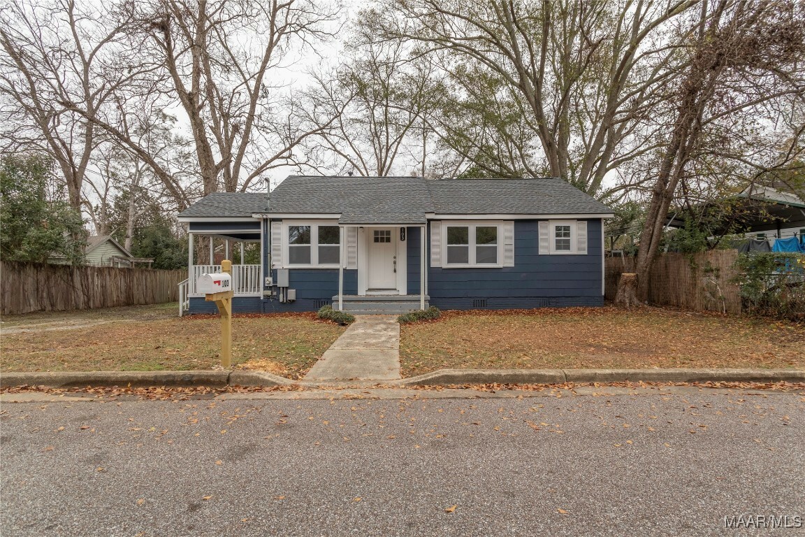 Property Photo:  103 SW Main Street  AL 36092 