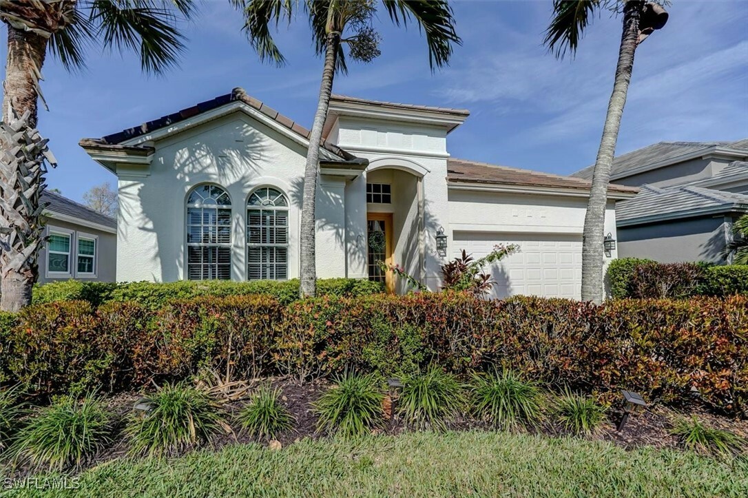 Property Photo:  8908 Greenwich Hills Way  FL 33908 