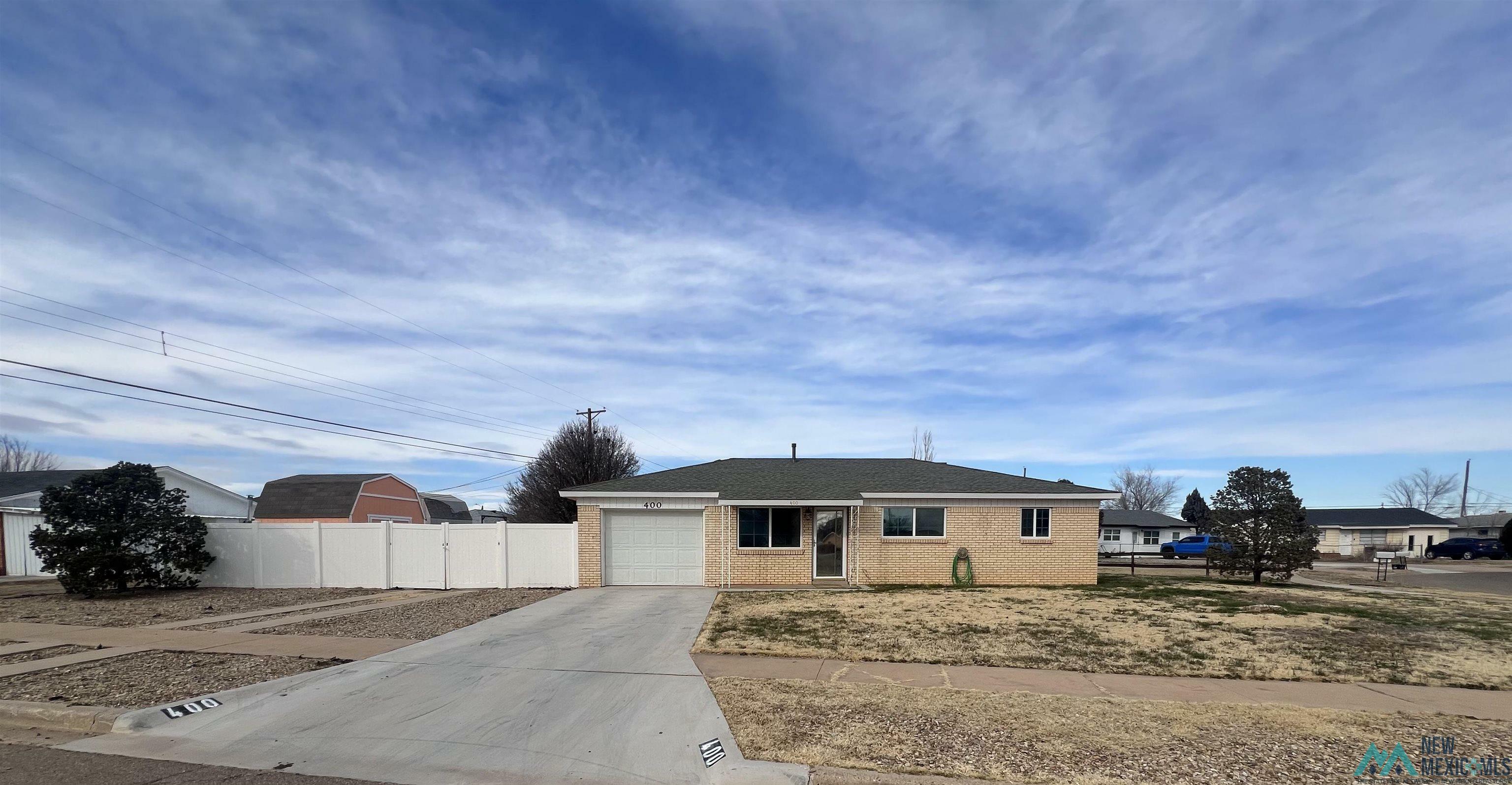 Property Photo: 400 Circle Drive NM 88101