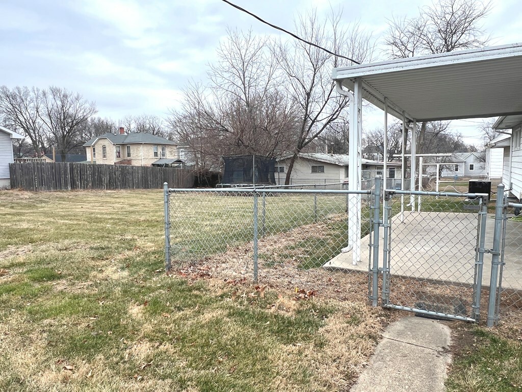 Property Photo:  431 Clay Street  MO 64601 