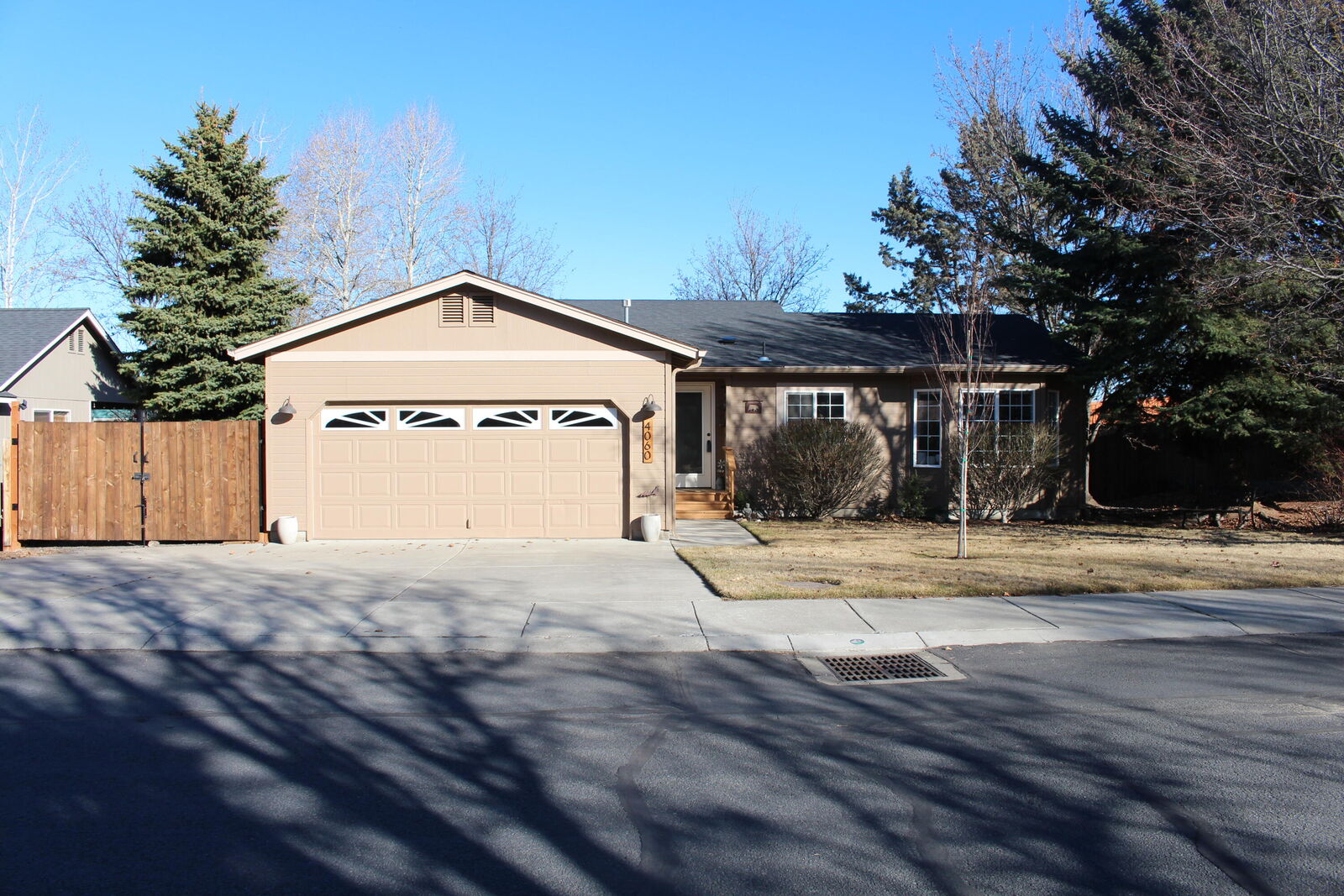 Property Photo:  4060 SW Ben Hogan Drive  OR 97756 