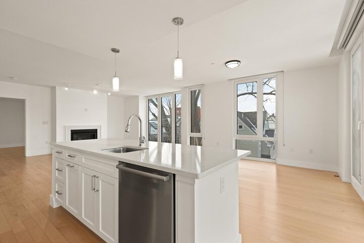 Property Photo:  7 Beech St 311  MA 02140 