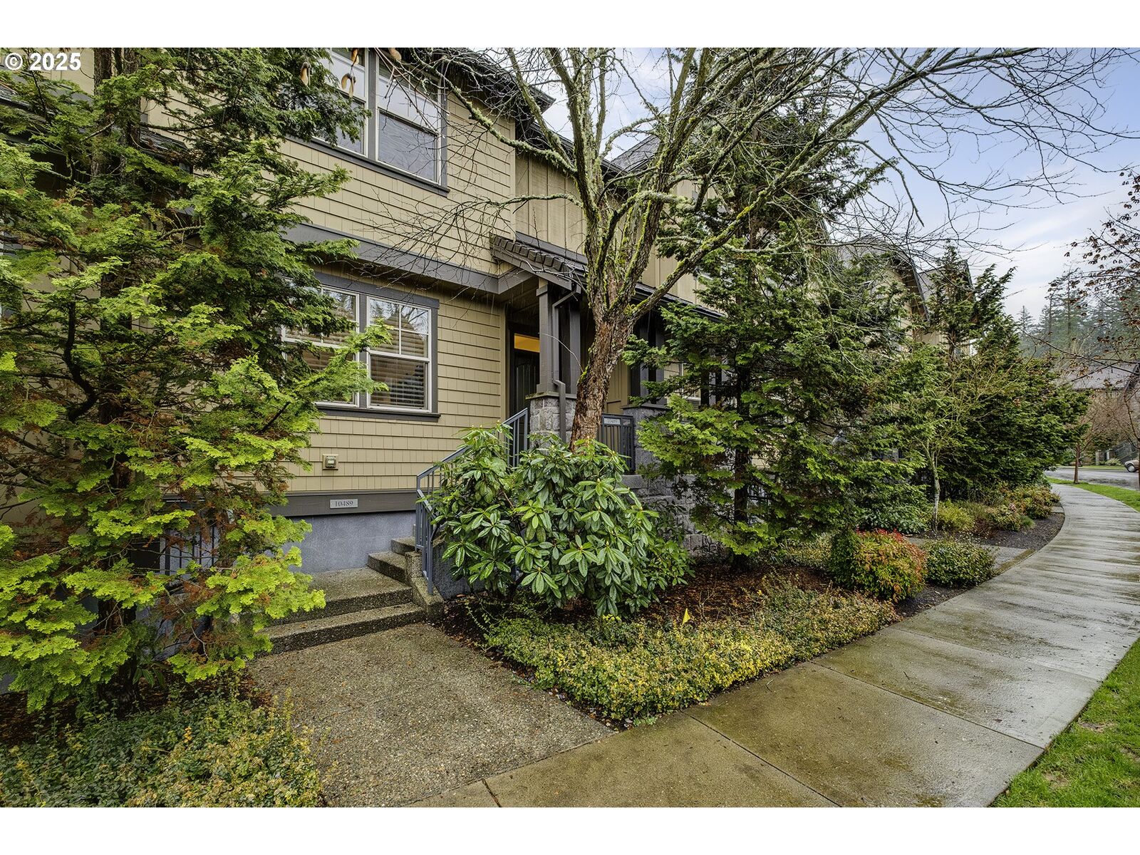 Property Photo:  10489 SW Windwood Way  OR 97225 