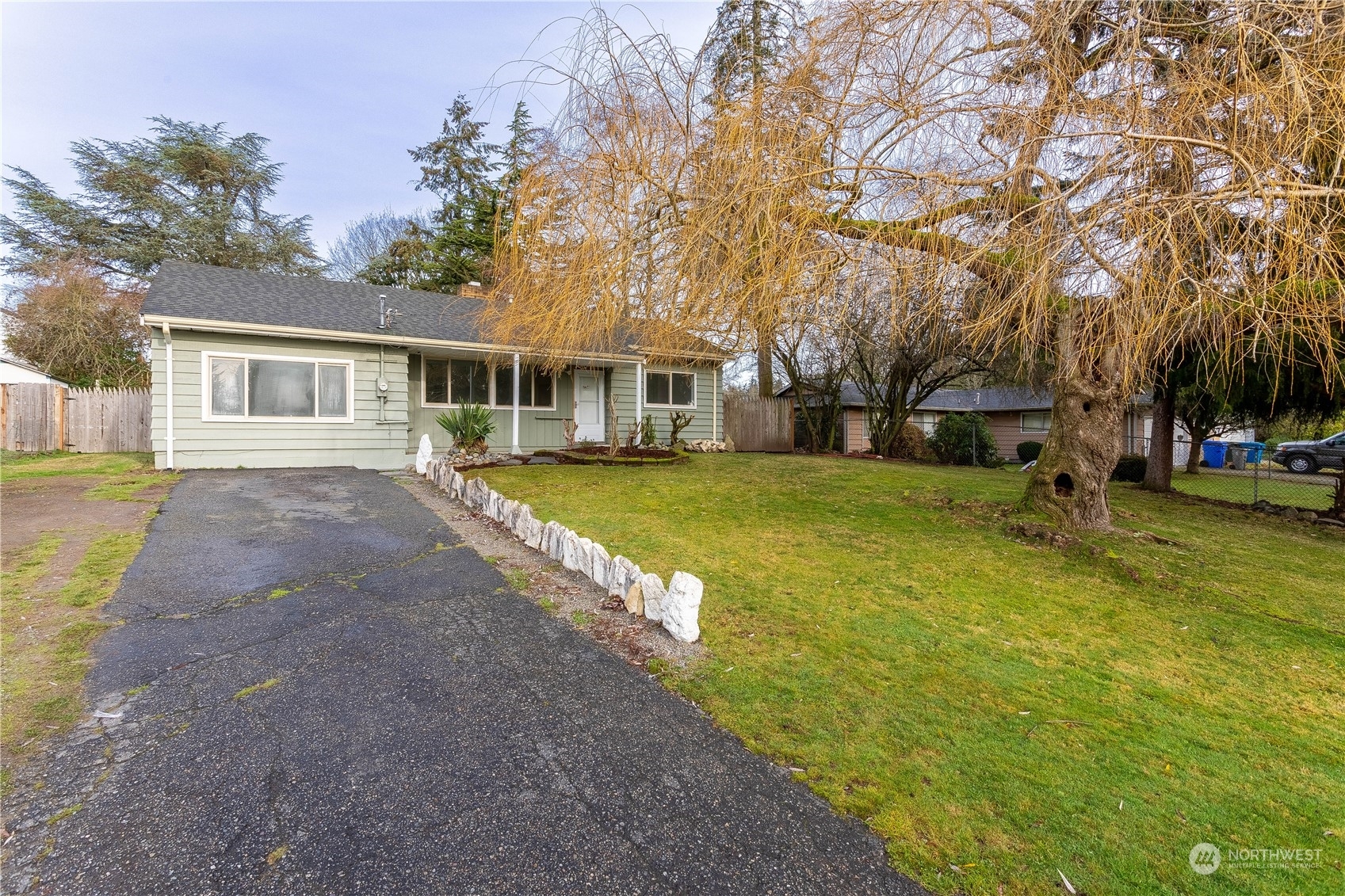 Property Photo:  2910 S 256th Street  WA 98032 