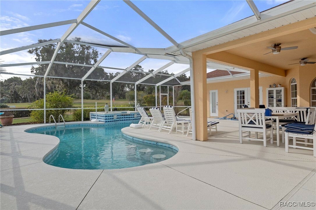 Property Photo: 1335 N Timucuan Trail FL 34453