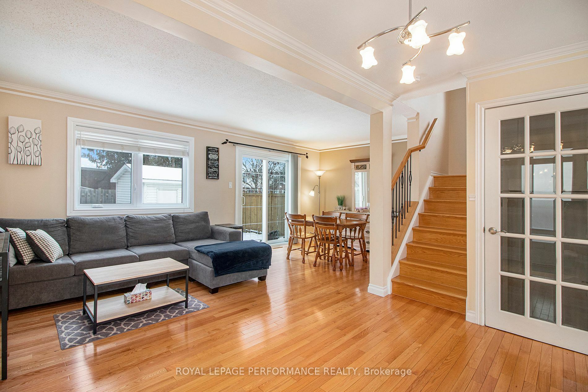 Property Photo:  1550 Bourcier Dr  ON K1E 3J2 