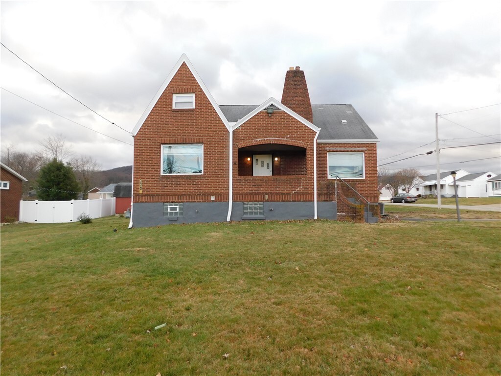 Property Photo: 184 Hopwood Fairchance Rd PA 15445