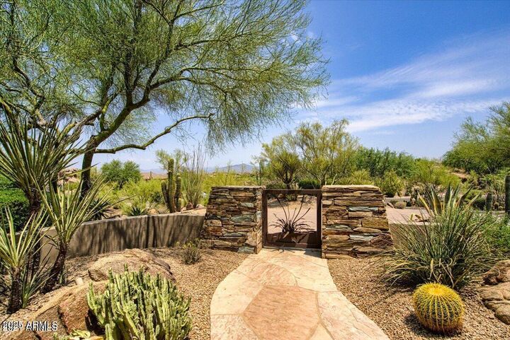 Property Photo: 10567 E Mark Lane AZ 85262