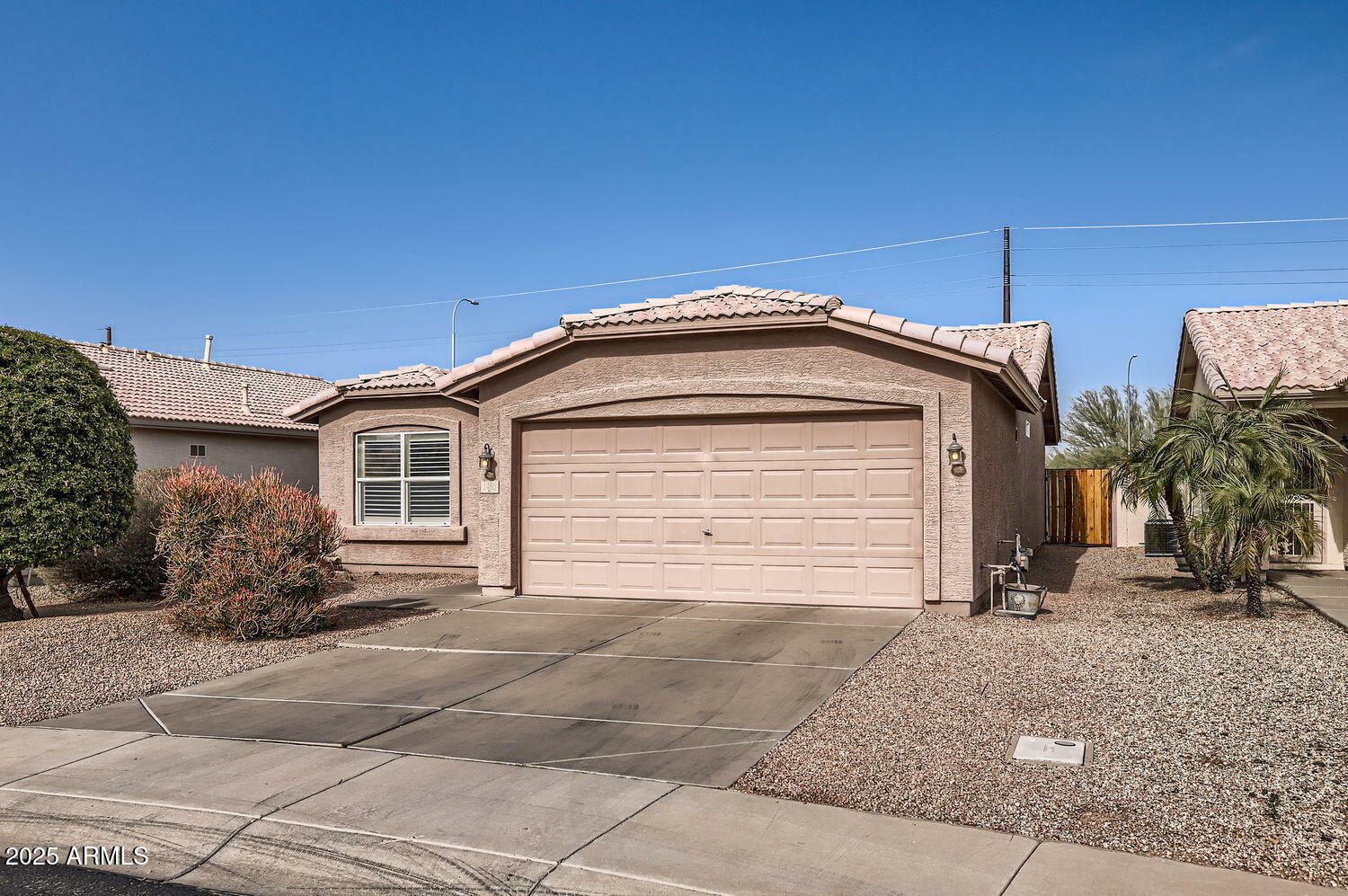 Property Photo:  1486 E Augusta Avenue  AZ 85249 