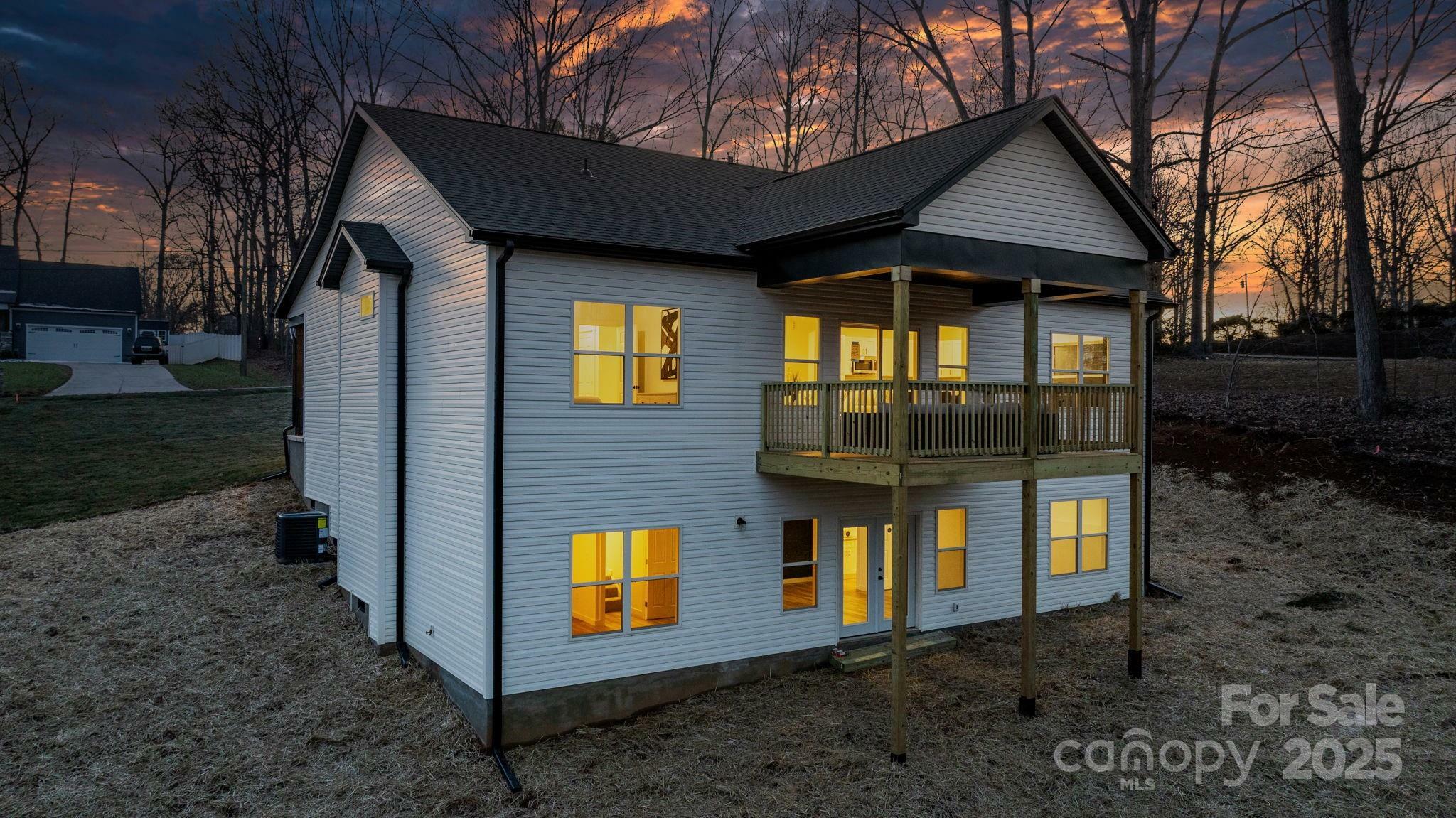 Property Photo:  115 Brentwood Drive  NC 28650 