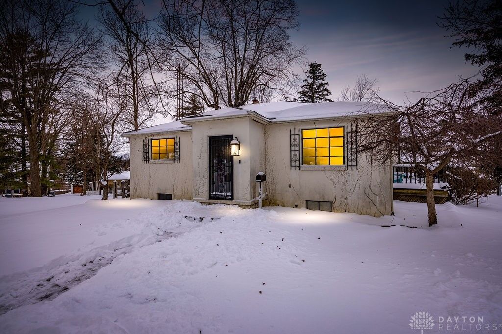 Property Photo:  103 South Court  OH 45320 