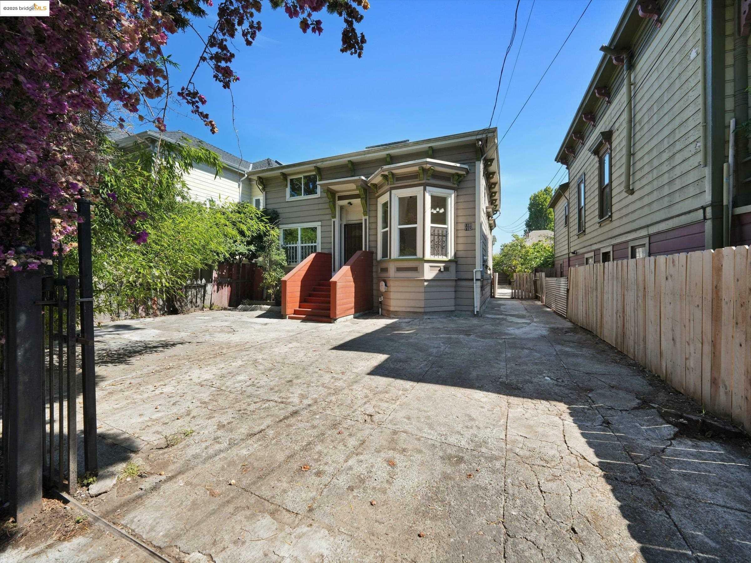 Property Photo:  1102 Chester St  CA 94607 