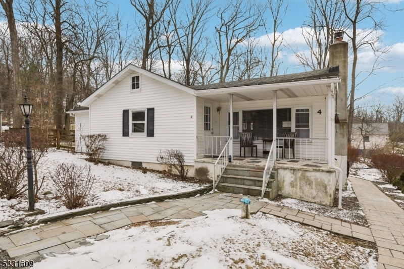 4 Fawn Lake Rd  Hardyston Twp. NJ 07460 photo