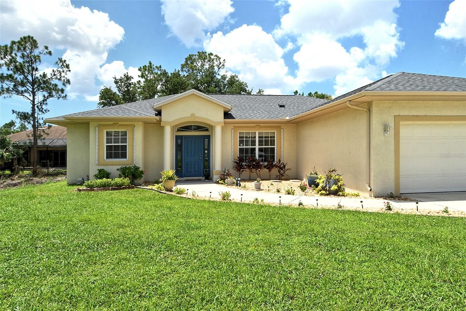 Property Photo: 1447 Allegheny Lane FL 34286