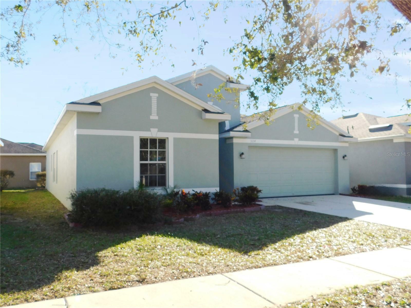 Property Photo:  504 Magnolia Pointe Court  FL 33584 