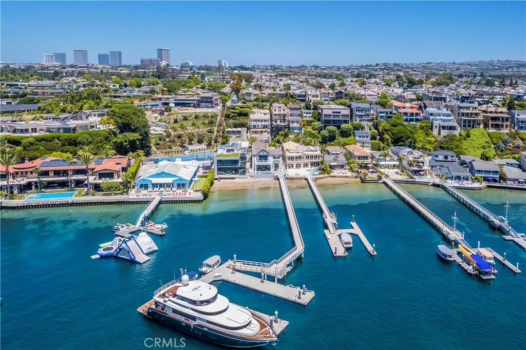 2209 Bayside Drive  Corona Del Mar CA 92625 photo