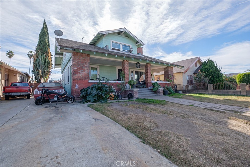 Property Photo:  1758 West 41st Street  CA 90062 