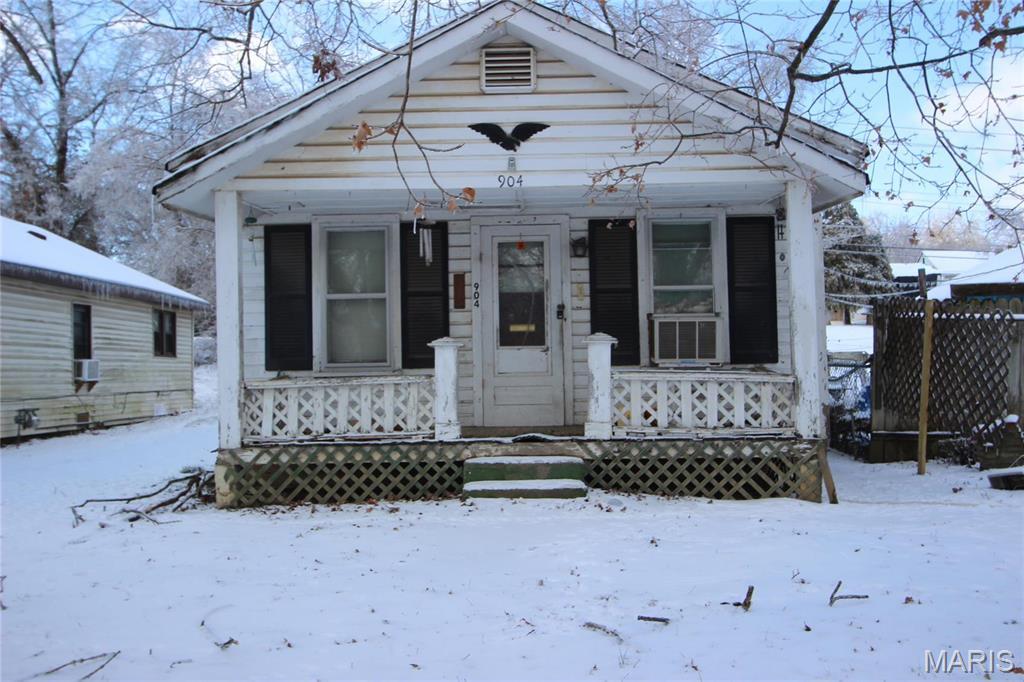 Property Photo: 904 Camilla Street MO 63601