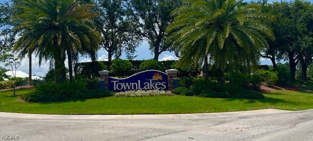 Property Photo: 8040 Liriope Loop FL 33972