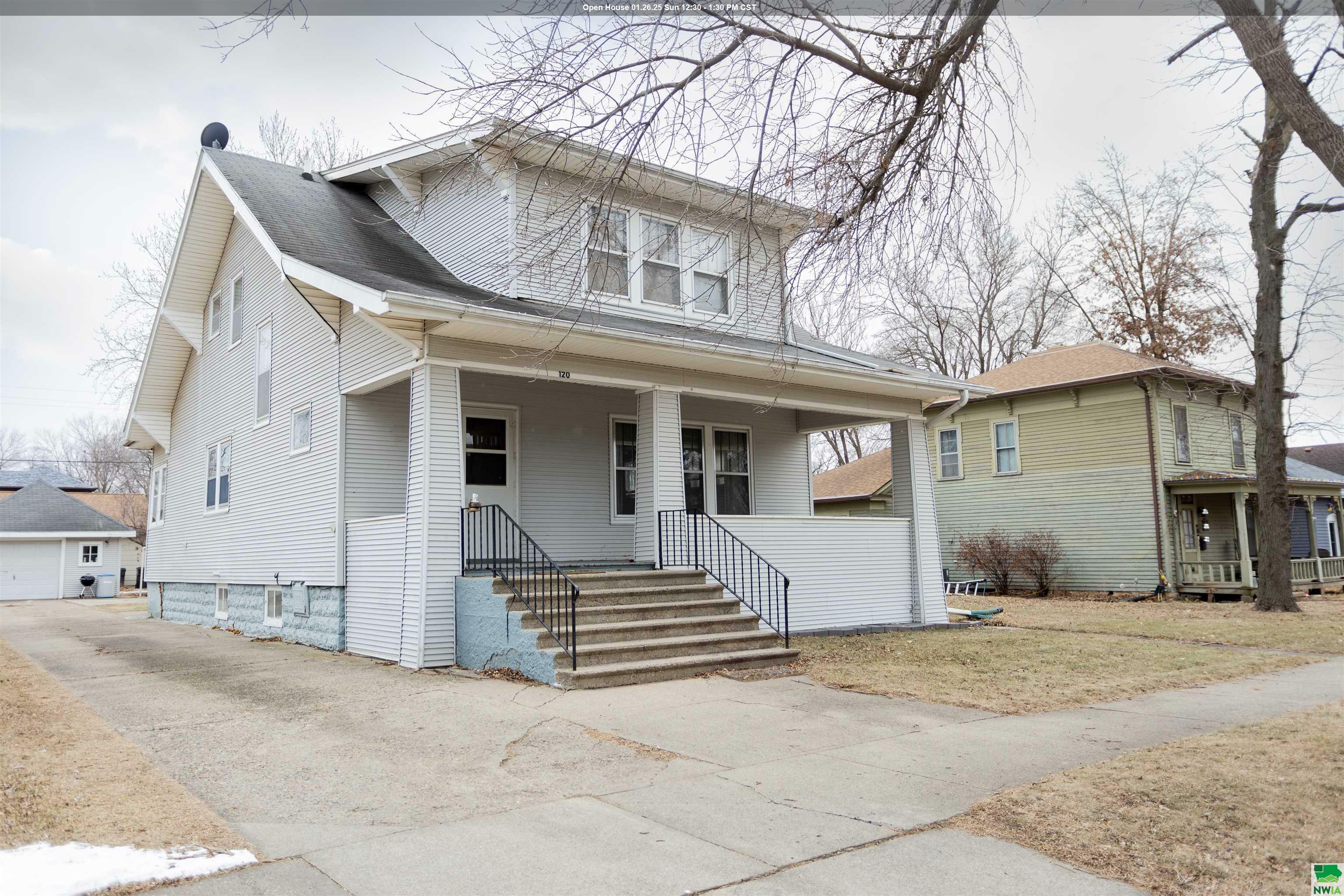 Property Photo:  120 3rd Ave NW  IA 51031 