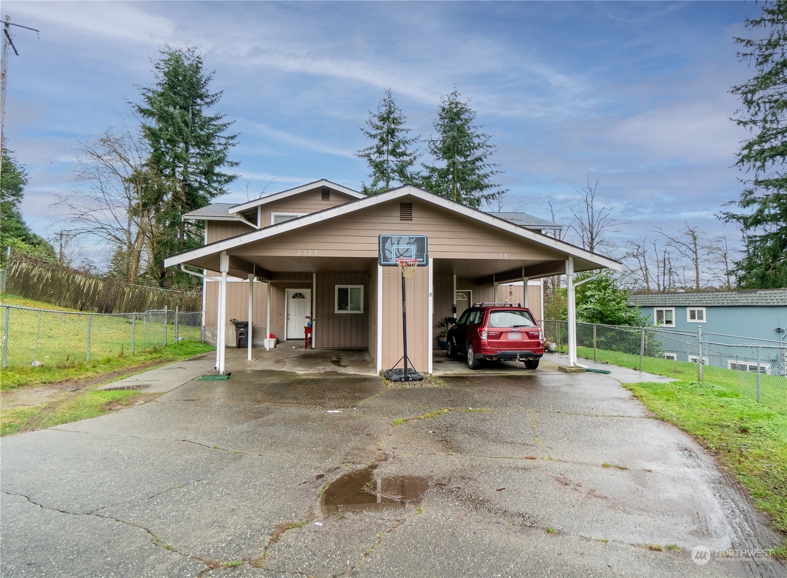 Property Photo:  6108  Kenwood Drive  WA 98203 