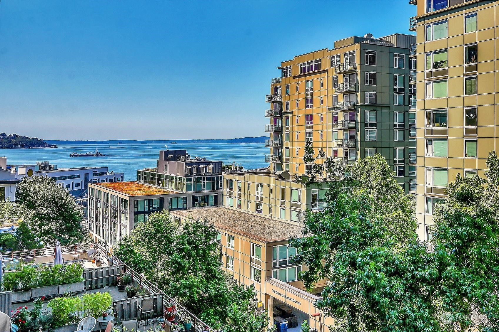 Property Photo: 2717 Western Avenue 5000 WA 98121