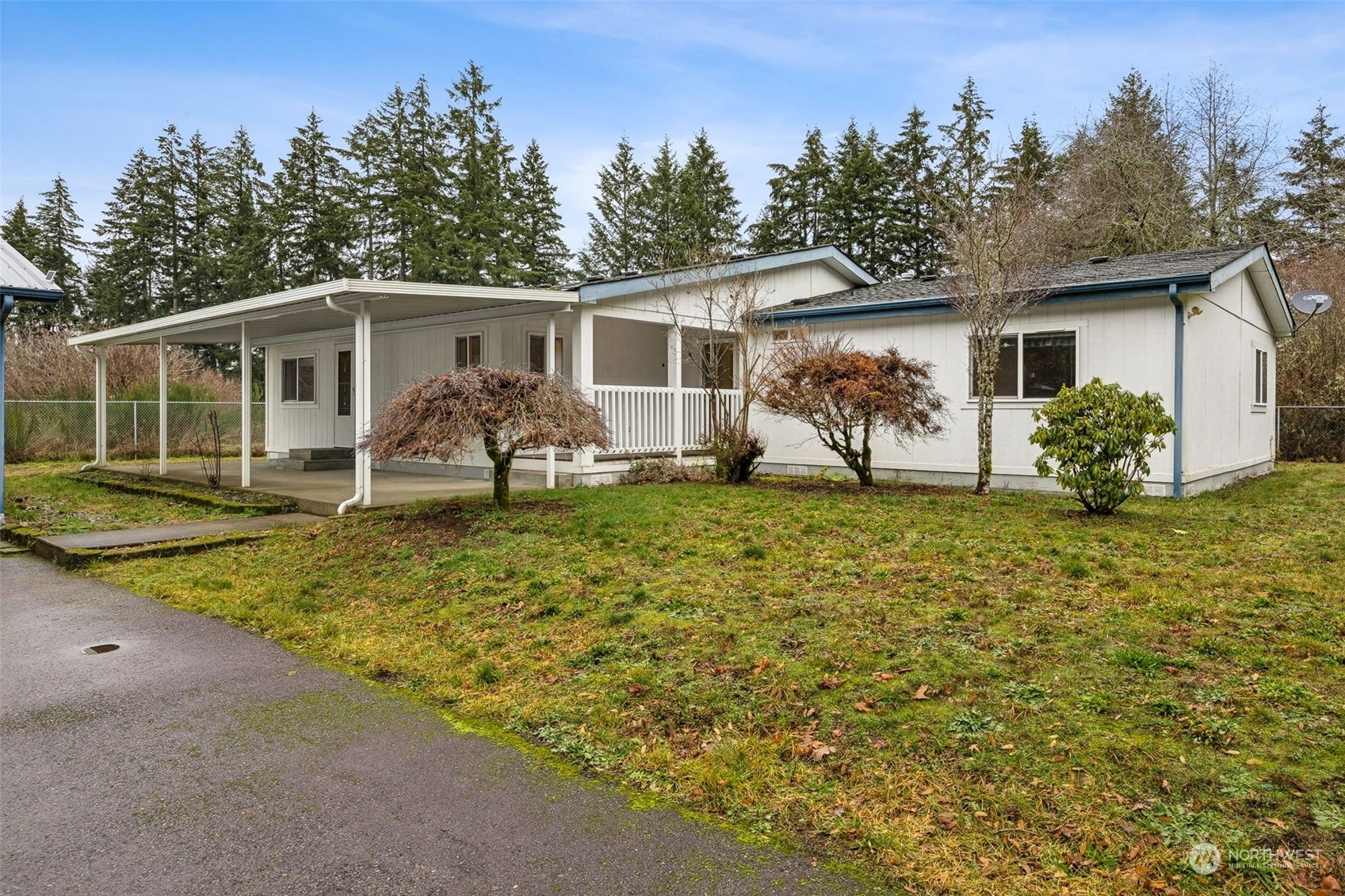 Property Photo:  7410 - 7420  Rainier Road SE  WA 98513 