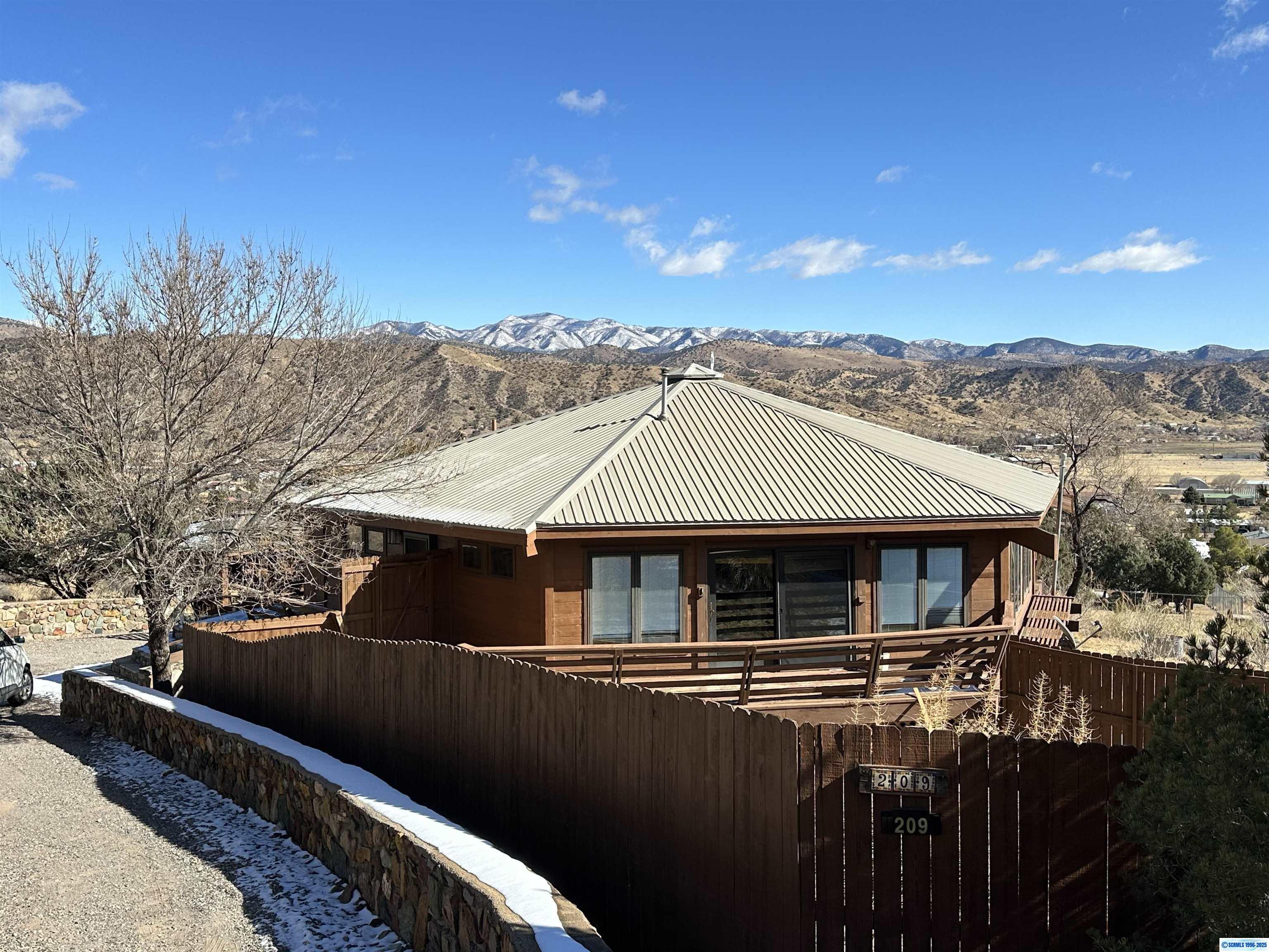 Property Photo:  209 Rio Vista  NM 88049-0000 