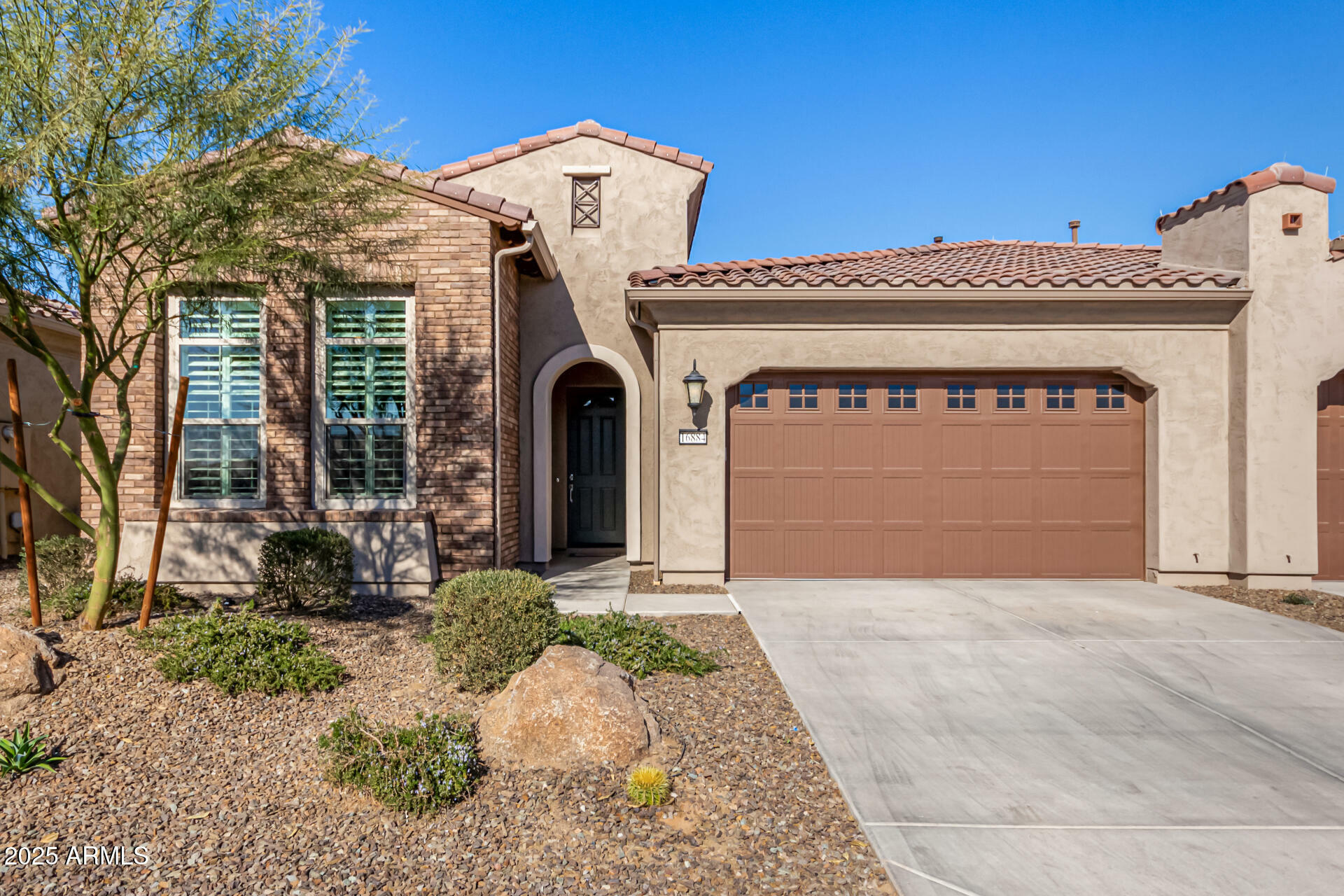 Property Photo: 16884 W Pinchot Avenue AZ 85395