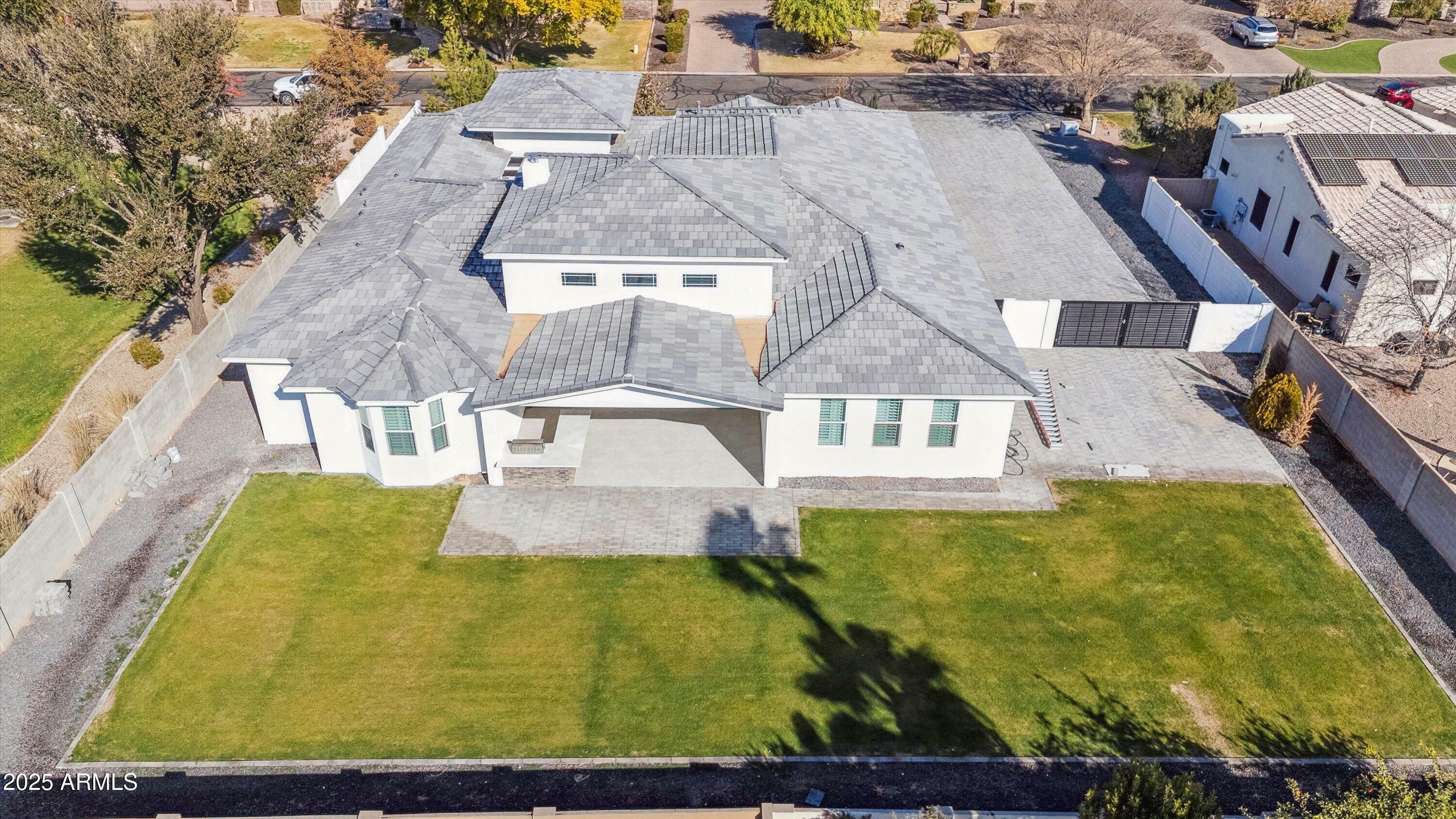 Property Photo: 11243 E Flintlock Drive AZ 85249