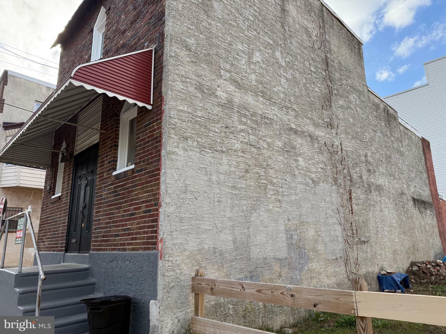 Property Photo:  1218 N 16th Street  PA 19121 