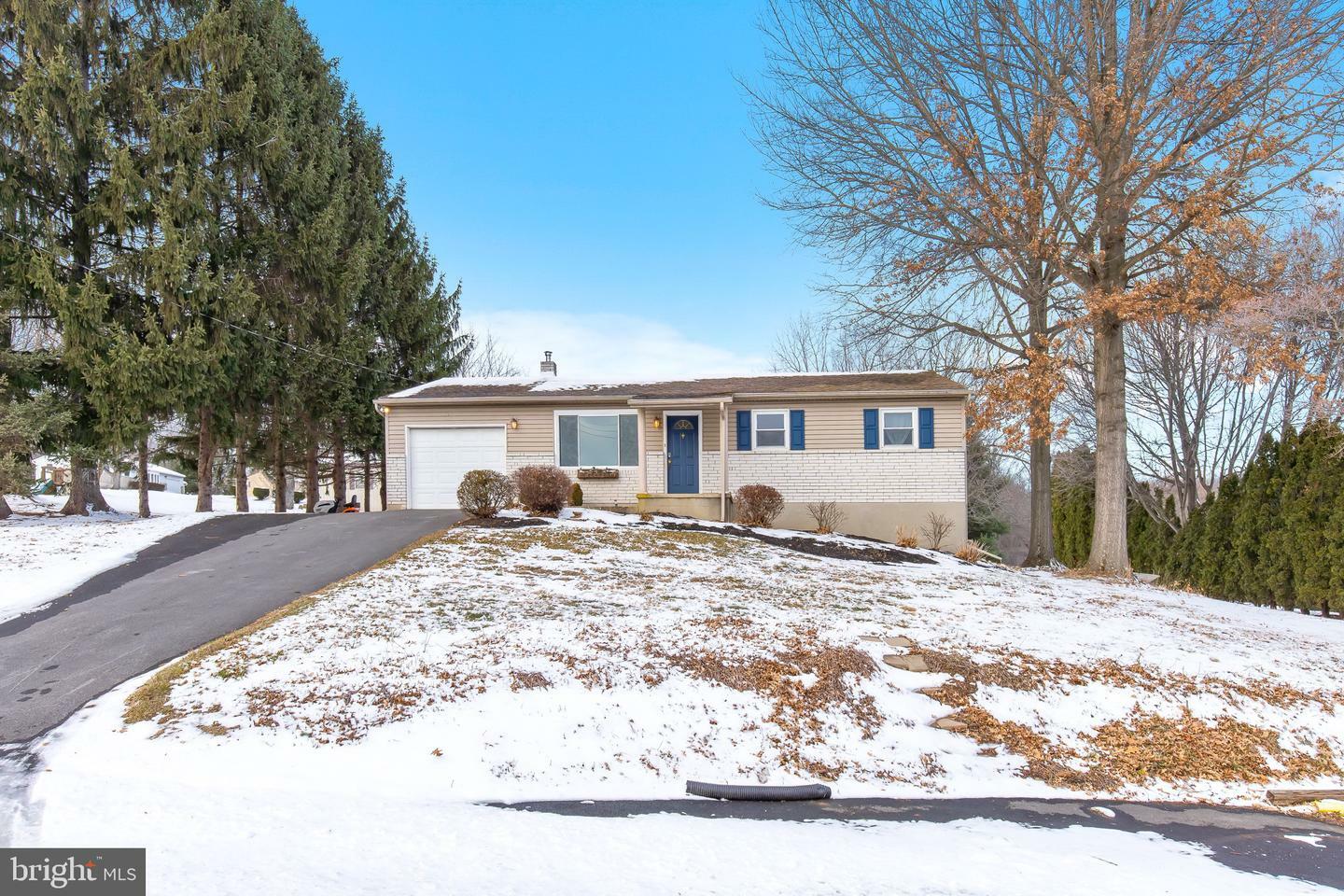 Property Photo:  1056 Canadochly Road  PA 17406 