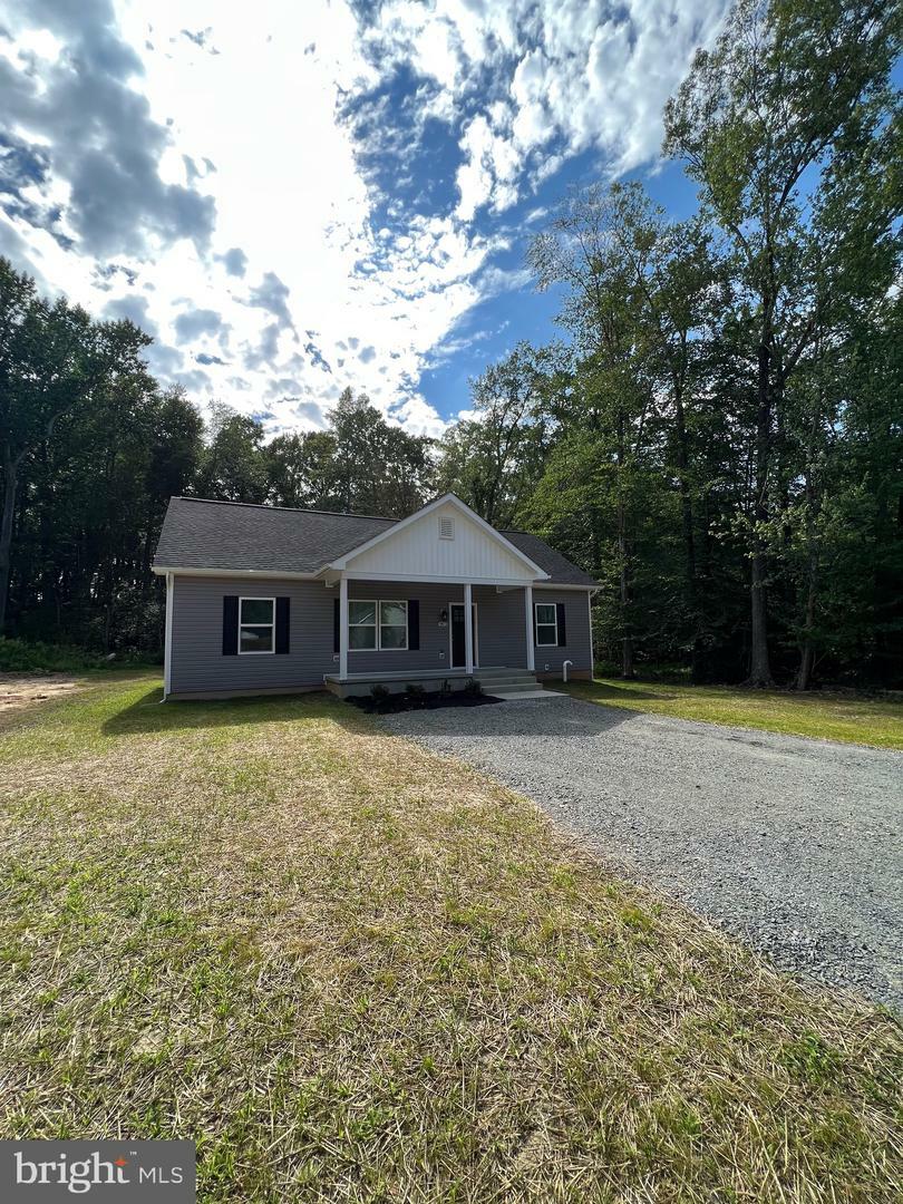 Property Photo: 334 Shorewood Drive VA 22443