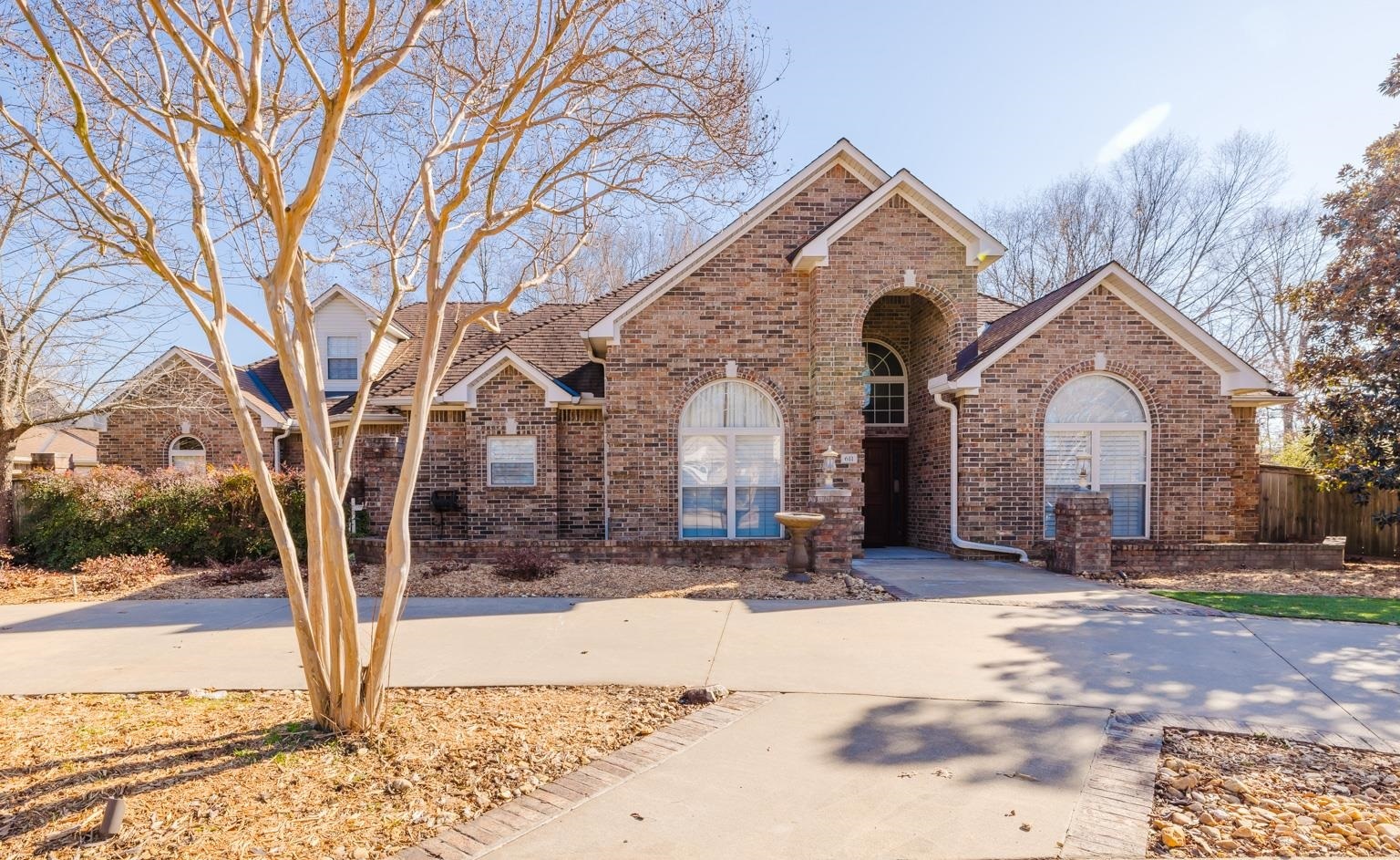 Property Photo:  611 Providence Drive  AR 72022 