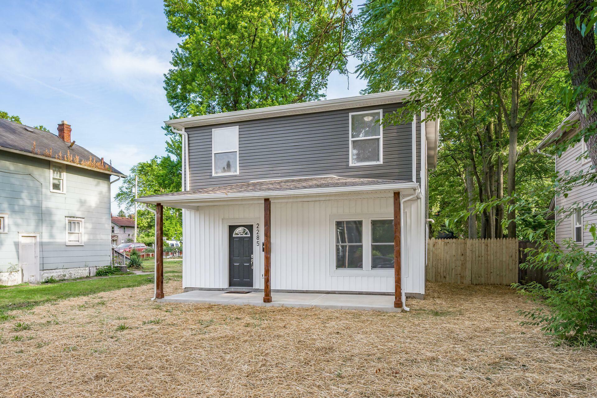 Property Photo:  2285 Ridgeway Avenue  OH 43219 