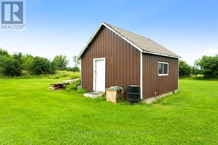 Property Photo: 11768 Highway 7 ON K7C 0C5