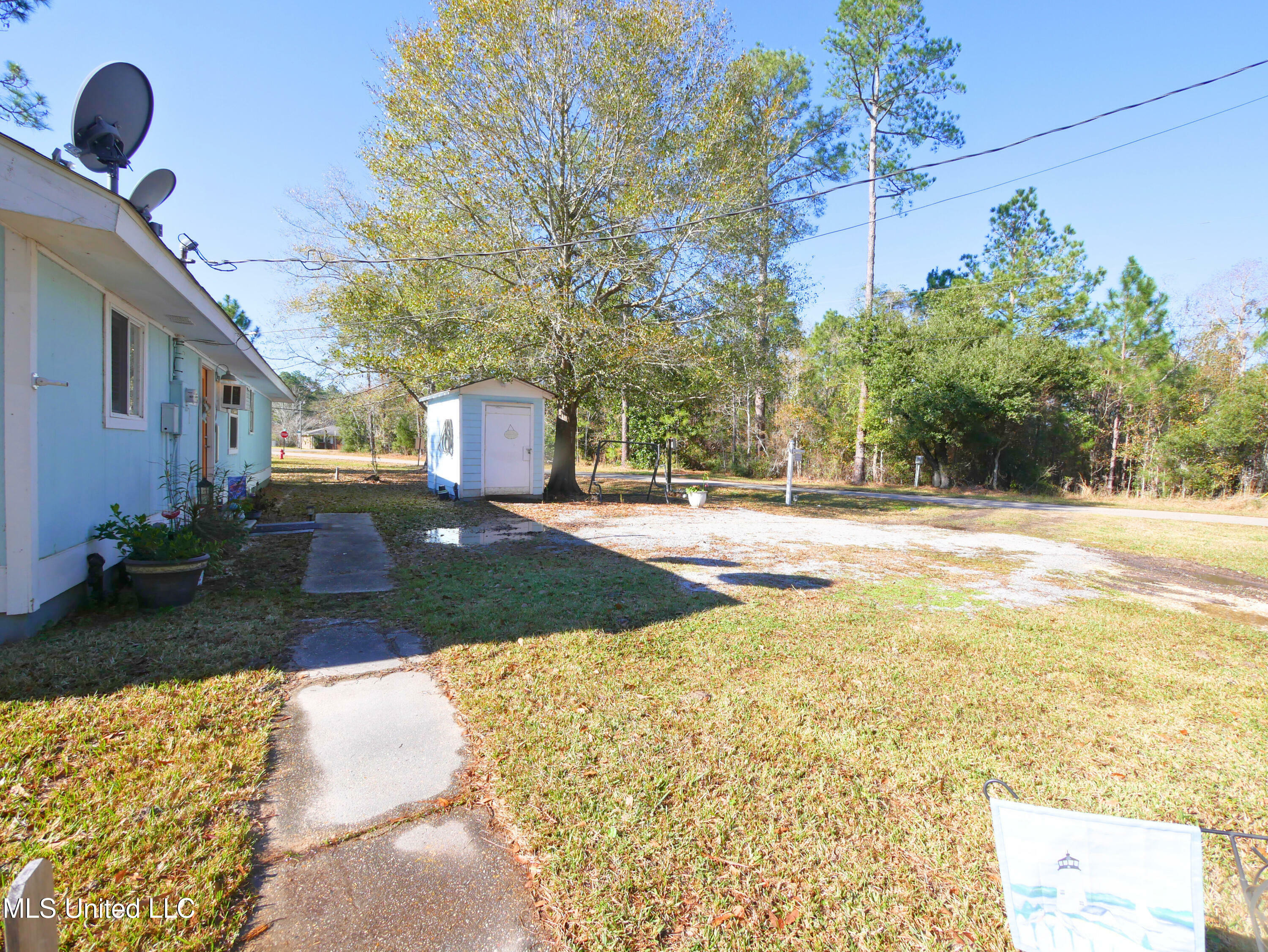 Property Photo:  6138 E Desoto Street  MS 39520 