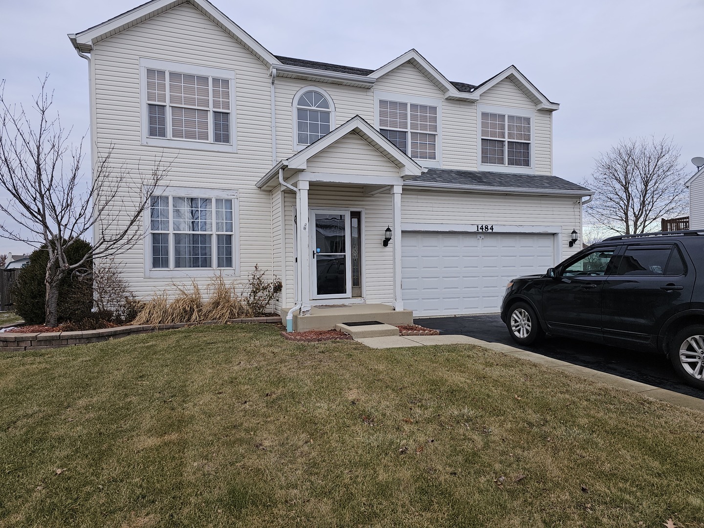 Property Photo: 1484 Woodland Drive IL 60177