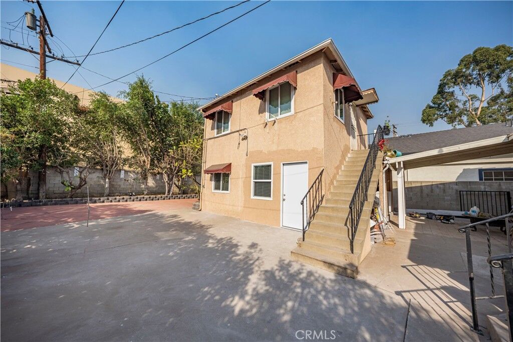 Property Photo:  145 N 21st Street A  CA 90640 