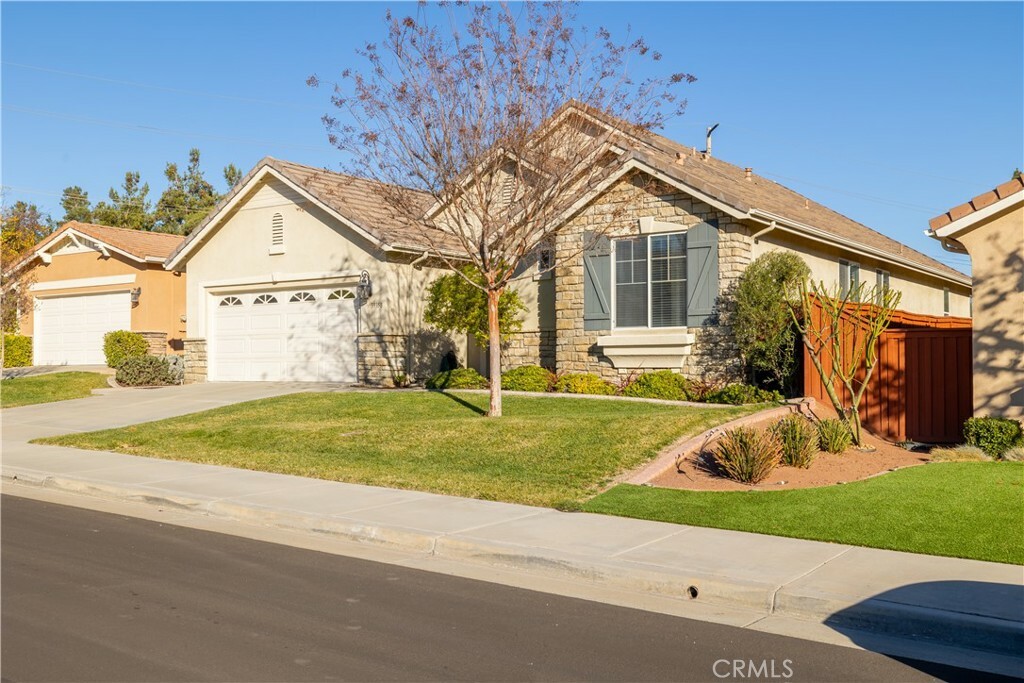 Property Photo:  39358 Silver Oak Circle  CA 92563 