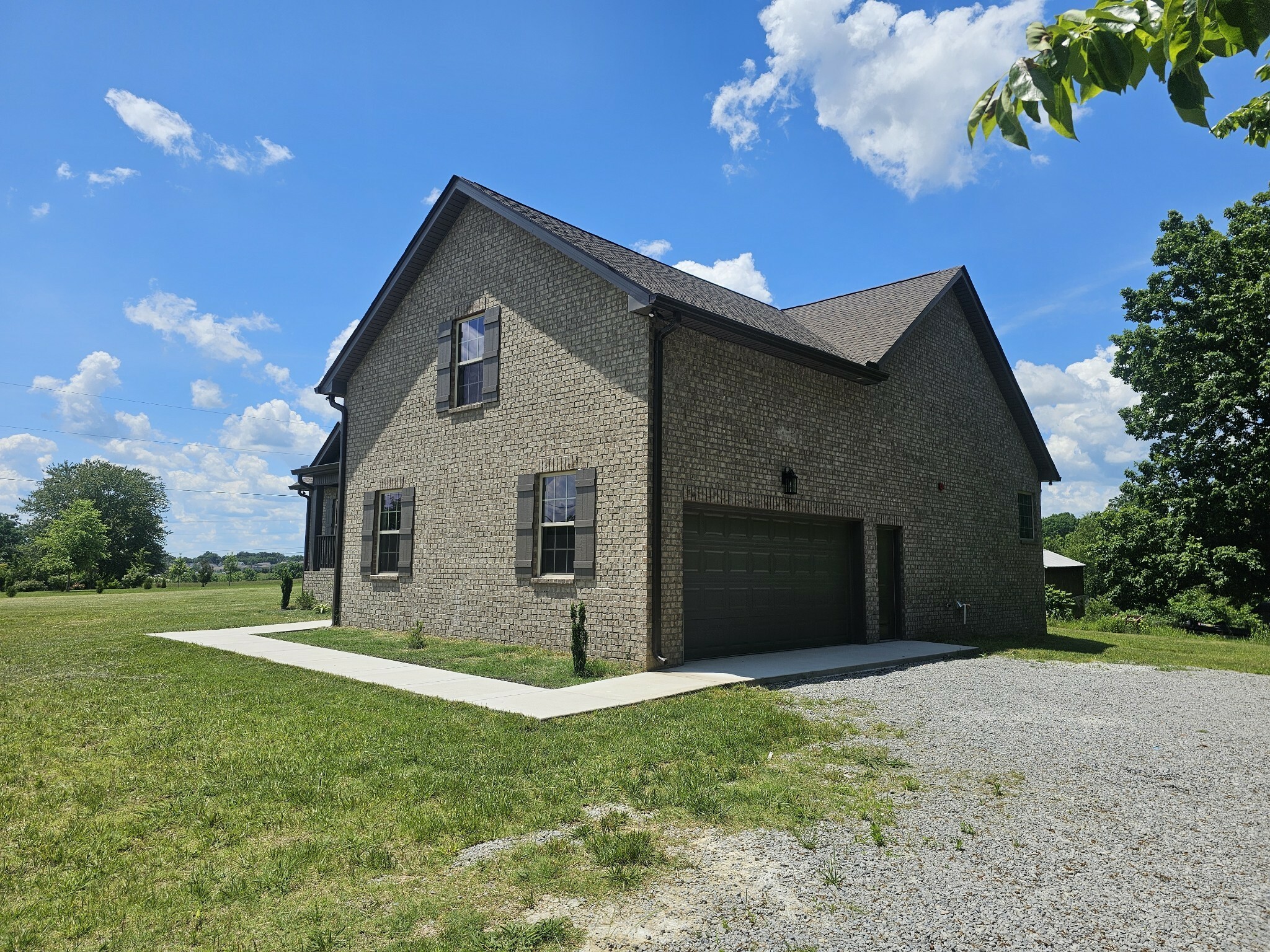 Property Photo:  112 Pinnacle Ct  TN 37146 