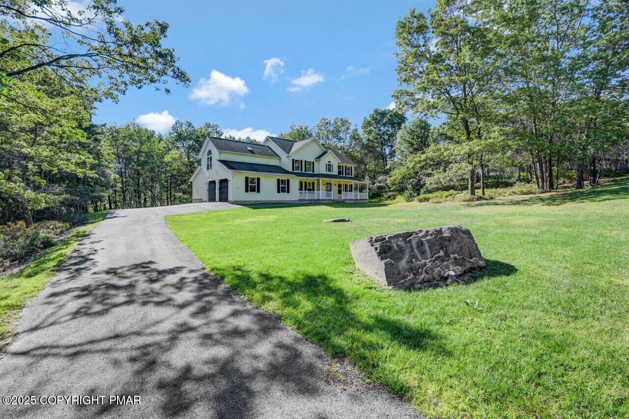 Property Photo:  20 Patten Circle  PA 18210 