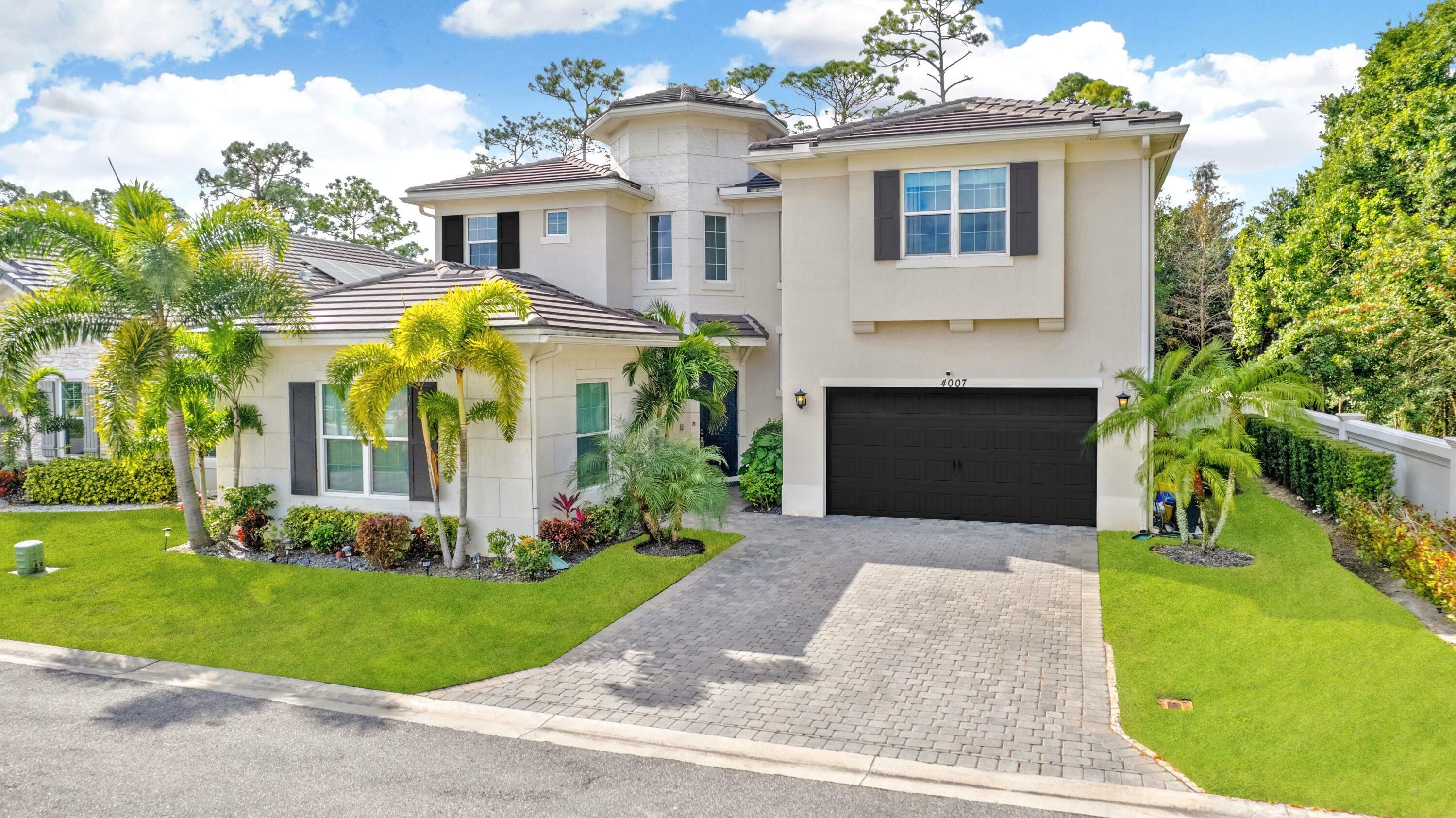 Property Photo: 4007 Cascade Falls Circle FL 33467