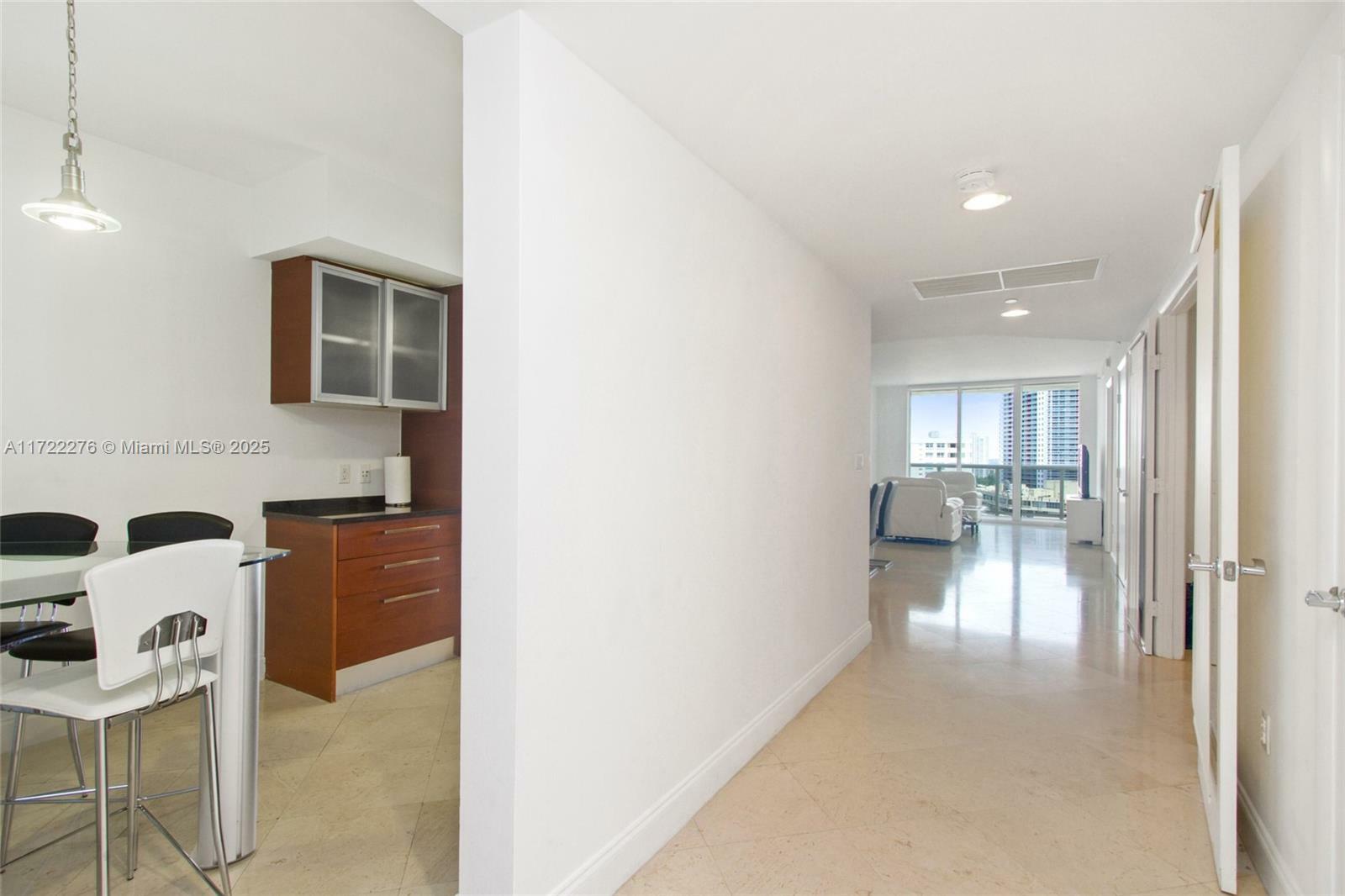 Property Photo:  1850 S Ocean Dr 1608  FL 33009 