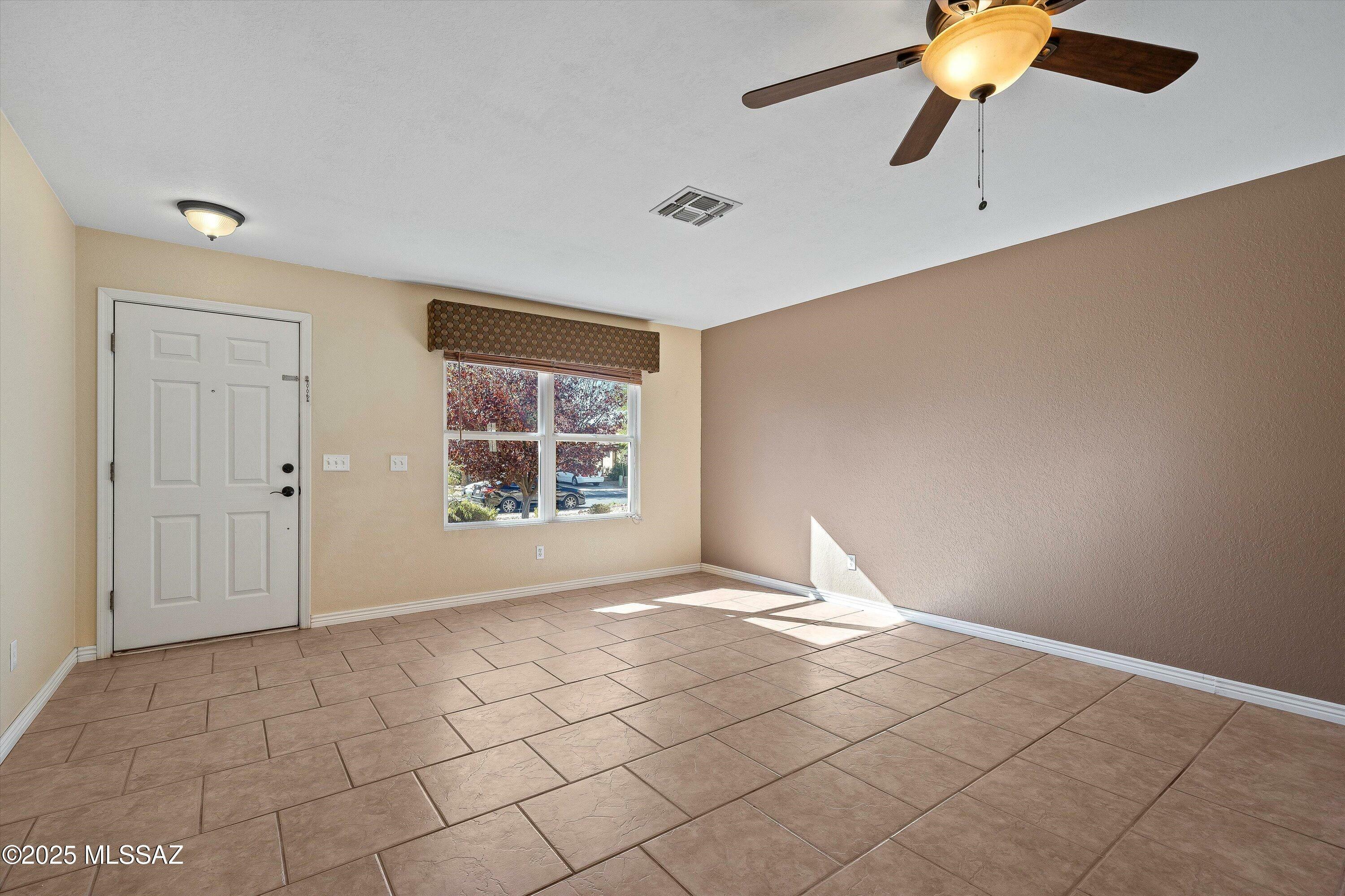 Property Photo:  13146 N Tanner Robert Drive  AZ 85755 