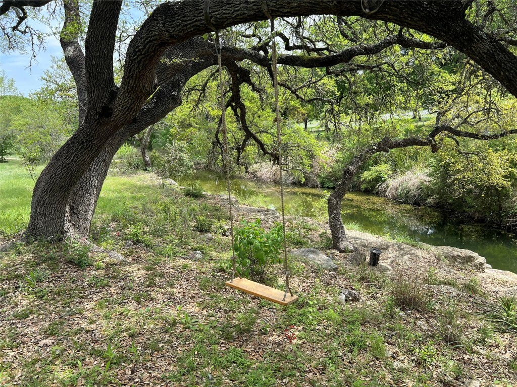 Property Photo: 222 Winn Valley Drive TX 78676